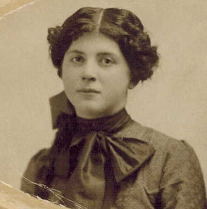 Portrait of Nannie Edith Bowser as a young woman